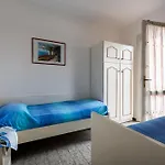 Cozy With Private Fenced Garden And Pool Апартаменты Бибионе