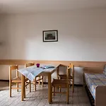 Cozy With Private Fenced Garden And Pool Апартаменты *
