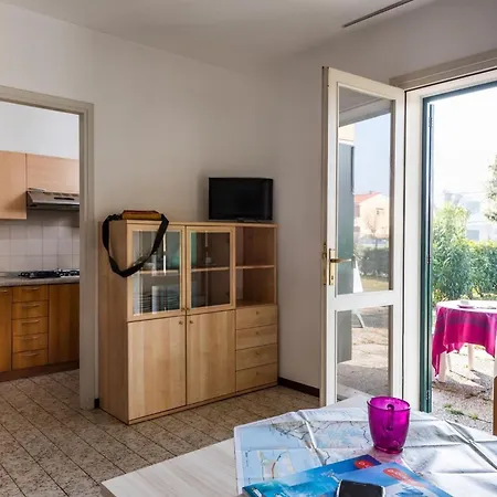 Apartman Cozy With Private Fenced Garden And Pool Bibione